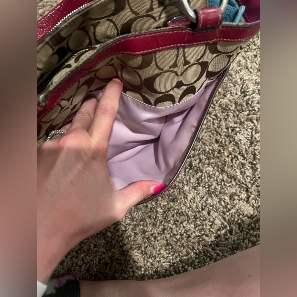 COACH PENELOPE SIGNATURE CANVAS TOTE - Picture 4 of 16